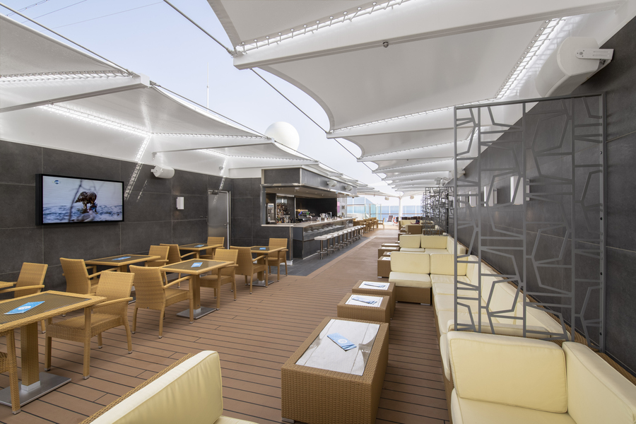 MSC Cruises MSC Seaview Aurea Bar.jpg
